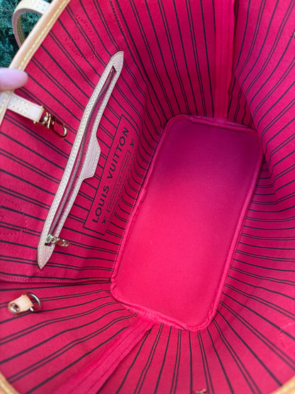 Louis Vuitton Neverfull MM in Monogram Canvas with Cerise Interior