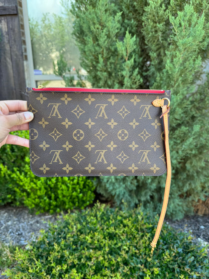 Louis Vuitton Neverfull MM in Monogram Canvas with Cerise Interior