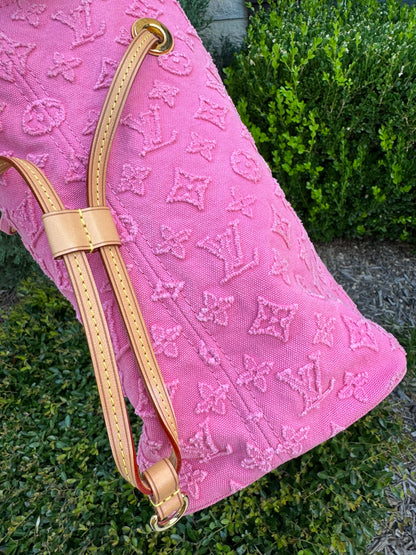 Louis Vuitton Neverfull MM in Pink Monogram Stone Washed Denim