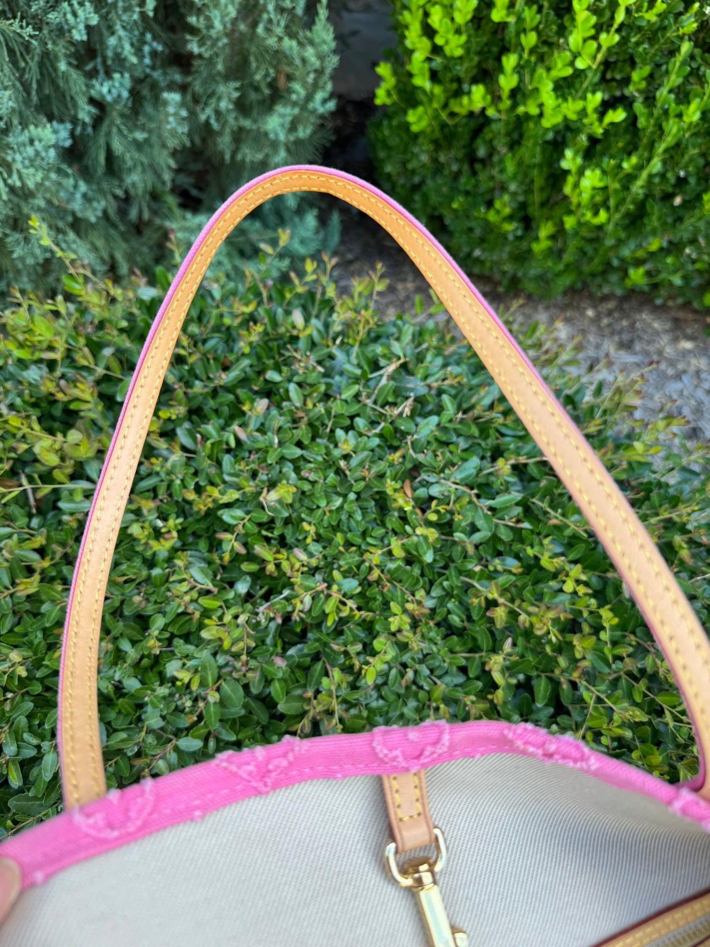 Louis Vuitton Neverfull MM in Pink Monogram Stone Washed Denim