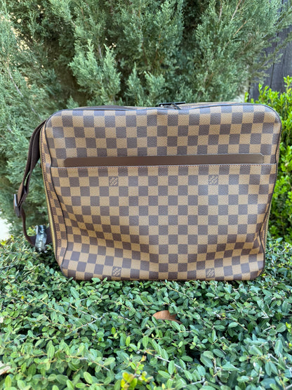 Louis Vuitton Dorsoduro Laptop Briefcase in Monogram Canvas