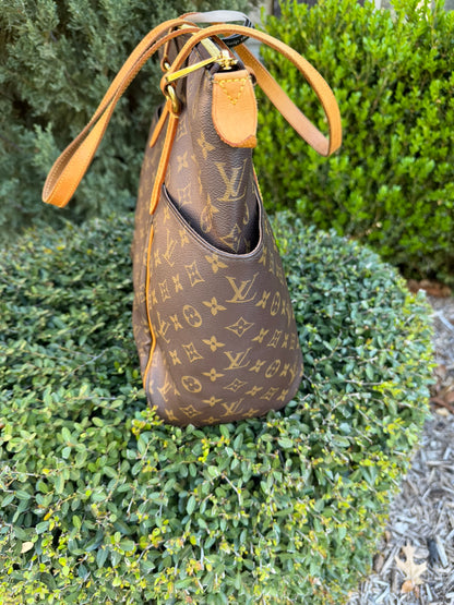 Louis Vuitton Totally GM in Monogram Canvas