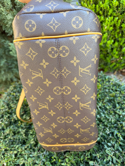 Louis Vuitton Totally GM in Monogram Canvas