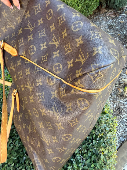 Louis Vuitton Totally GM in Monogram Canvas