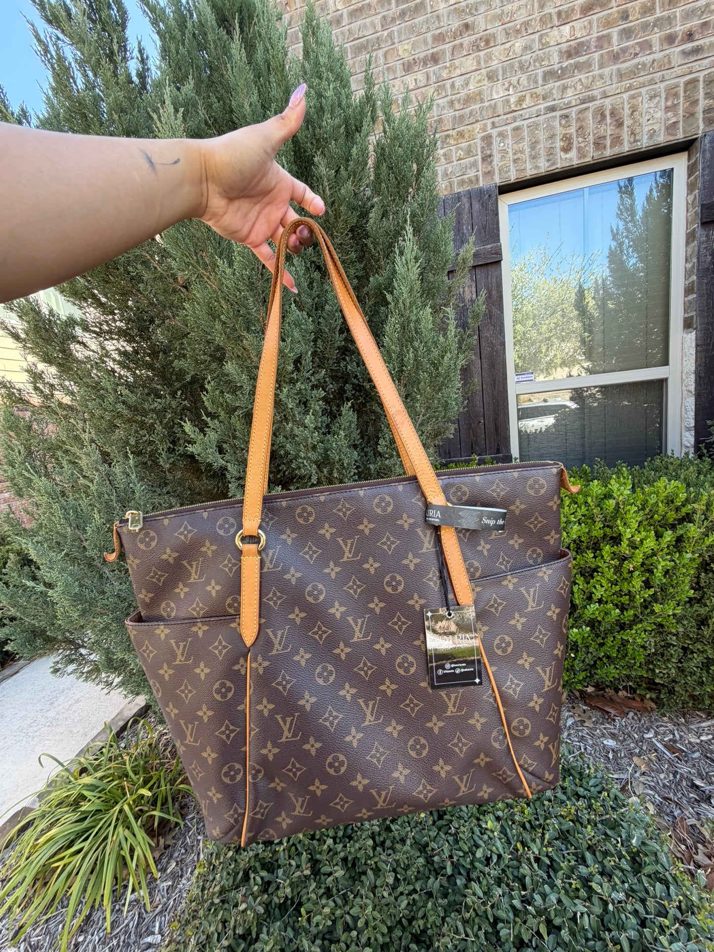 Louis Vuitton Totally GM in Monogram Canvas