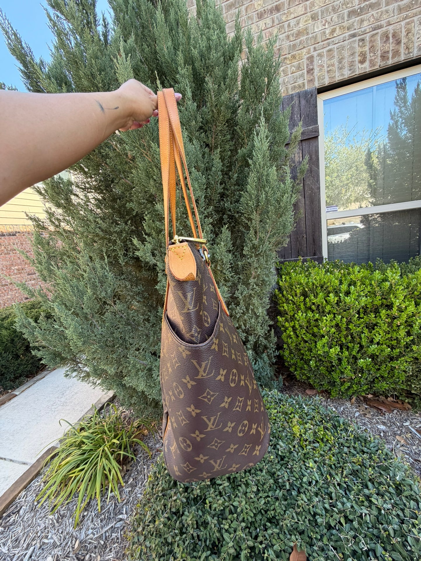 Louis Vuitton Totally GM in Monogram Canvas