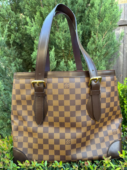 Louis Vuitton Hampstead MM in Damier Ebene Canvas