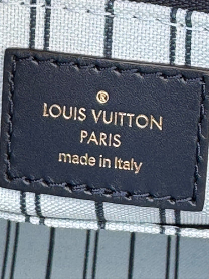Louis Vuitton OnTheGo MM in Blue Raffia Canvas