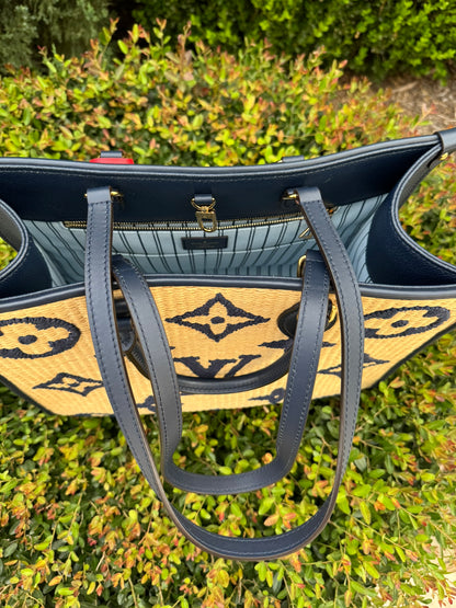 Louis Vuitton OnTheGo MM in Blue Raffia Canvas