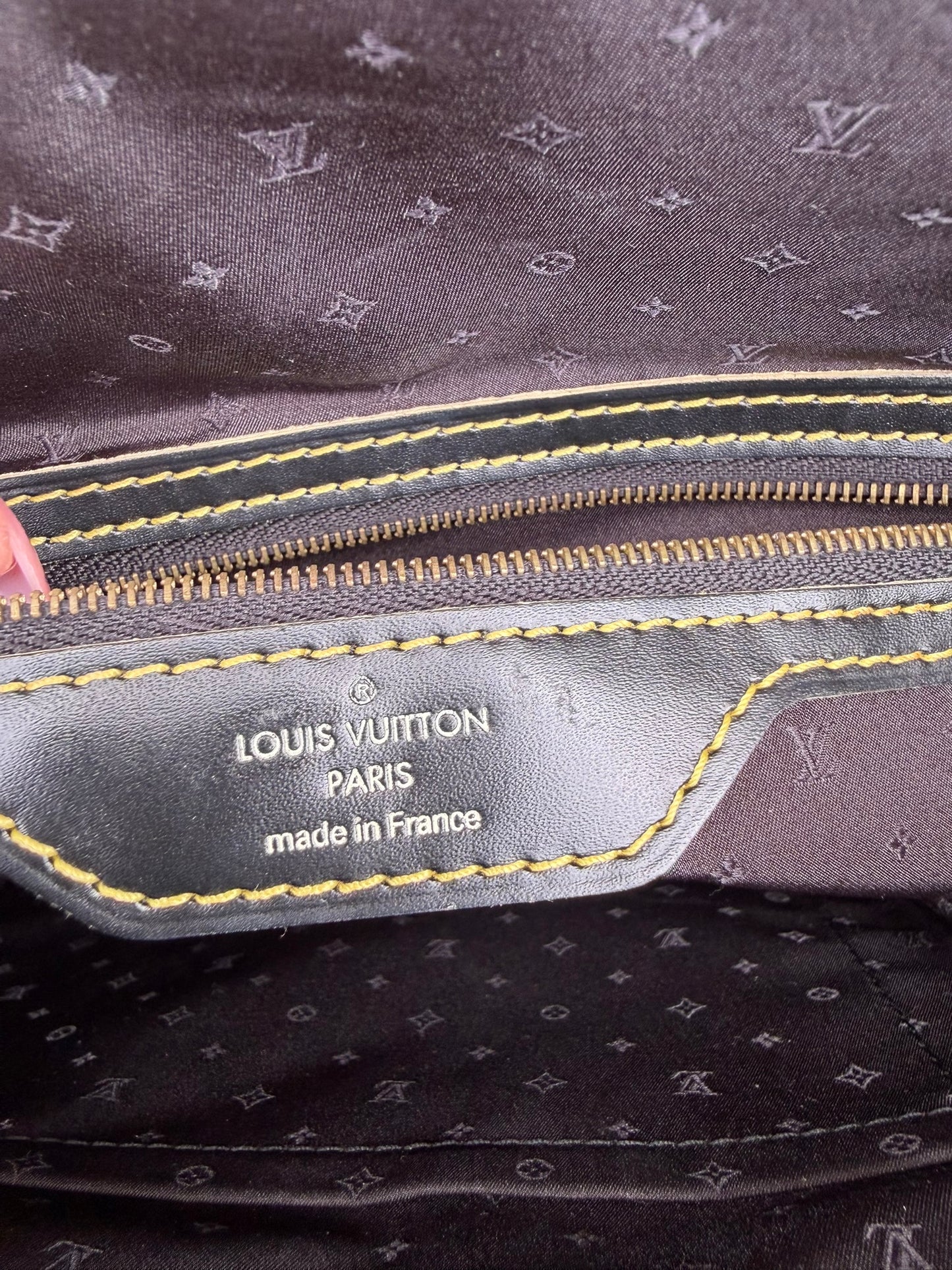 Louis Vuitton Suhali Lockit Tote – Leather