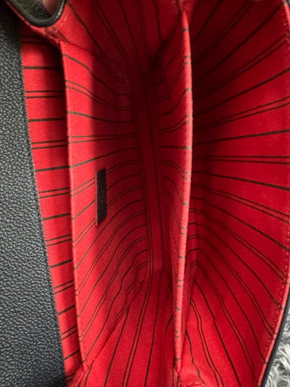 Louis Vuitton Pochette Métis in Marine Rouge Empreinte Leather