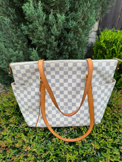 Louis Vuitton Totally MM Azur