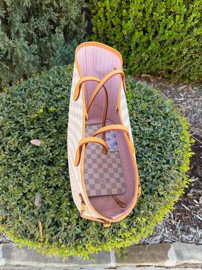 Louis Vuitton Neverfull MM – Damier Azur with Wristlet