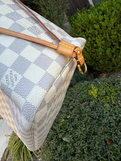 Louis Vuitton Neverfull MM – Damier Azur with Wristlet
