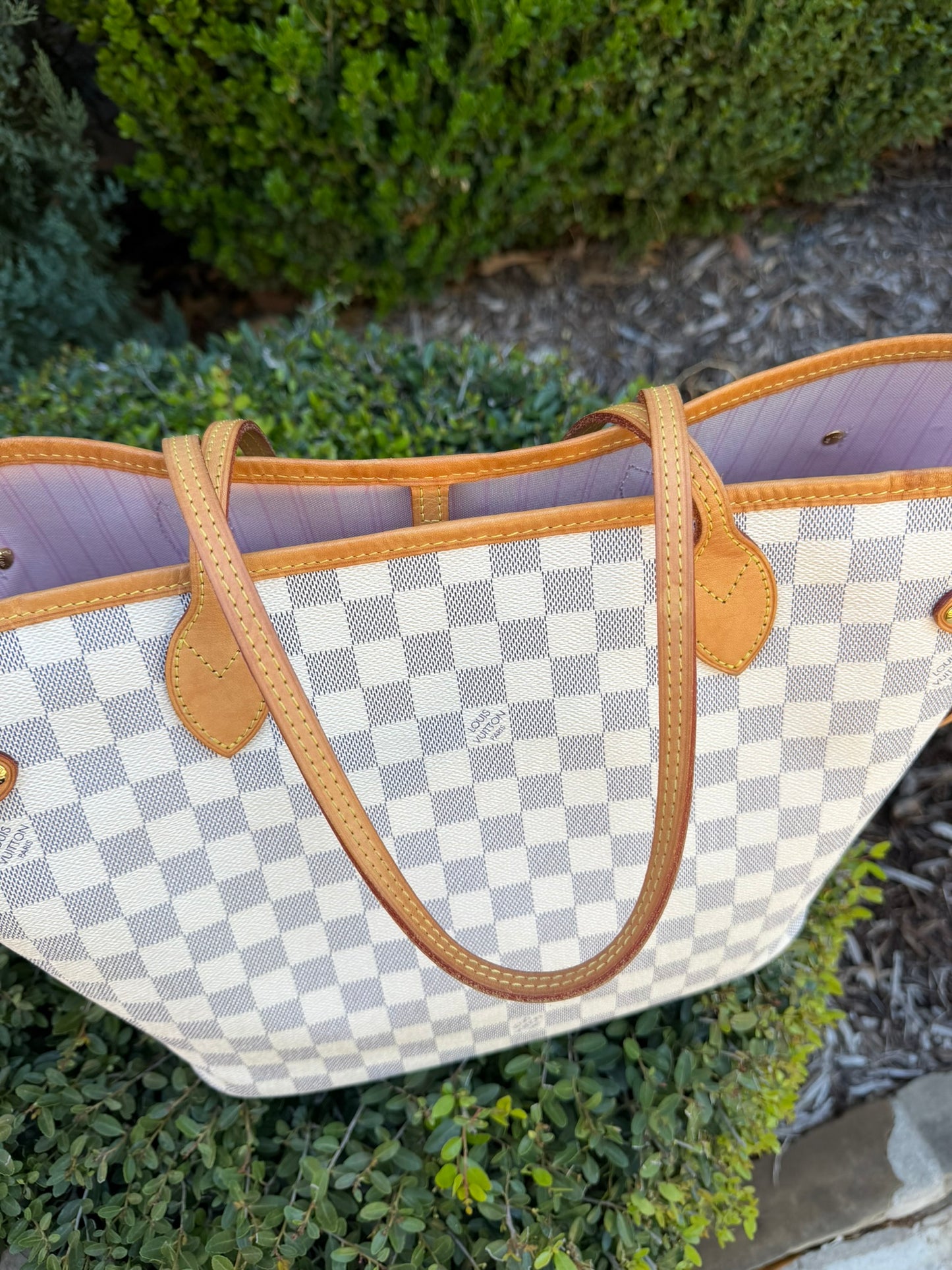 Louis Vuitton Neverfull MM – Damier Azur with Wristlet