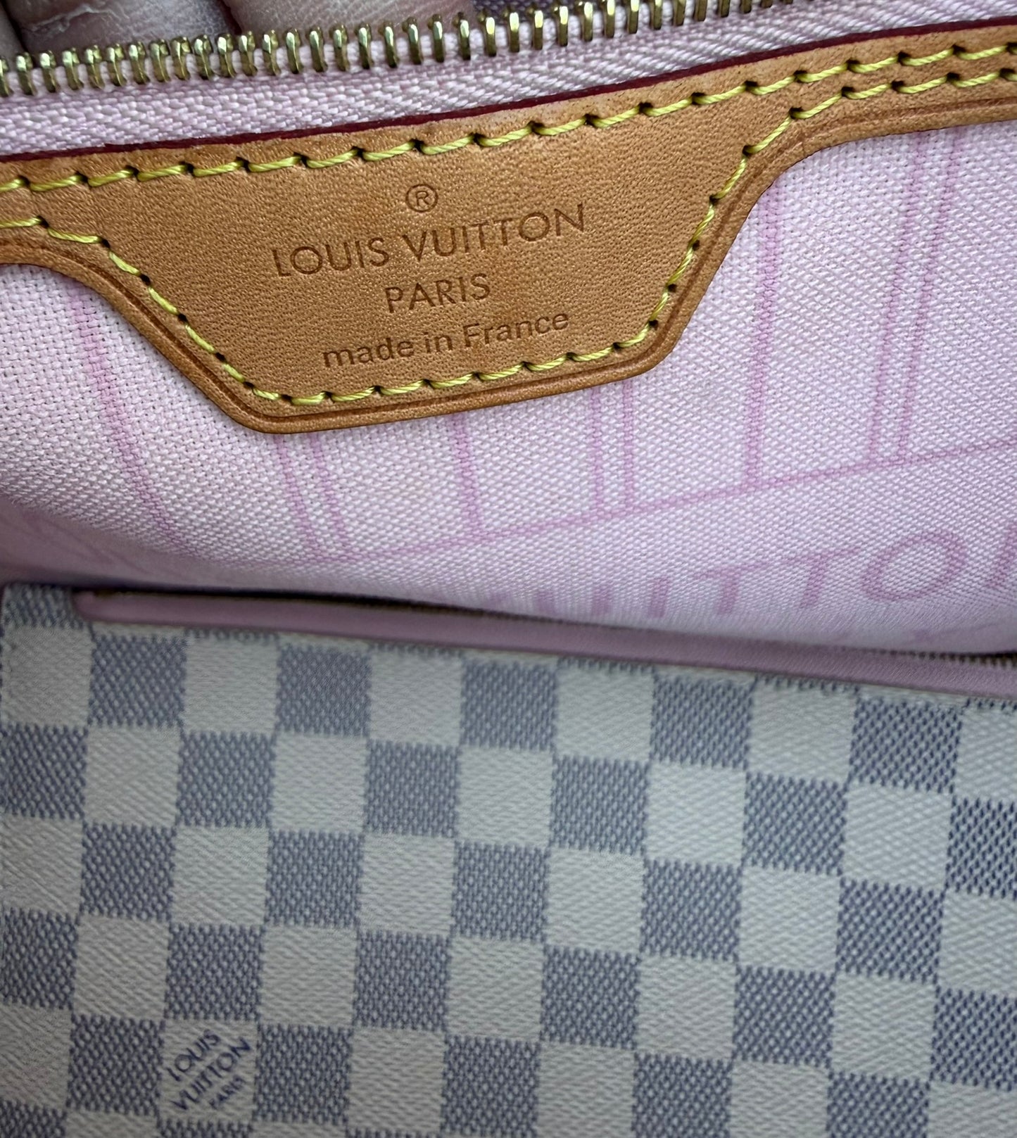 Louis Vuitton Neverfull MM – Damier Azur with Wristlet