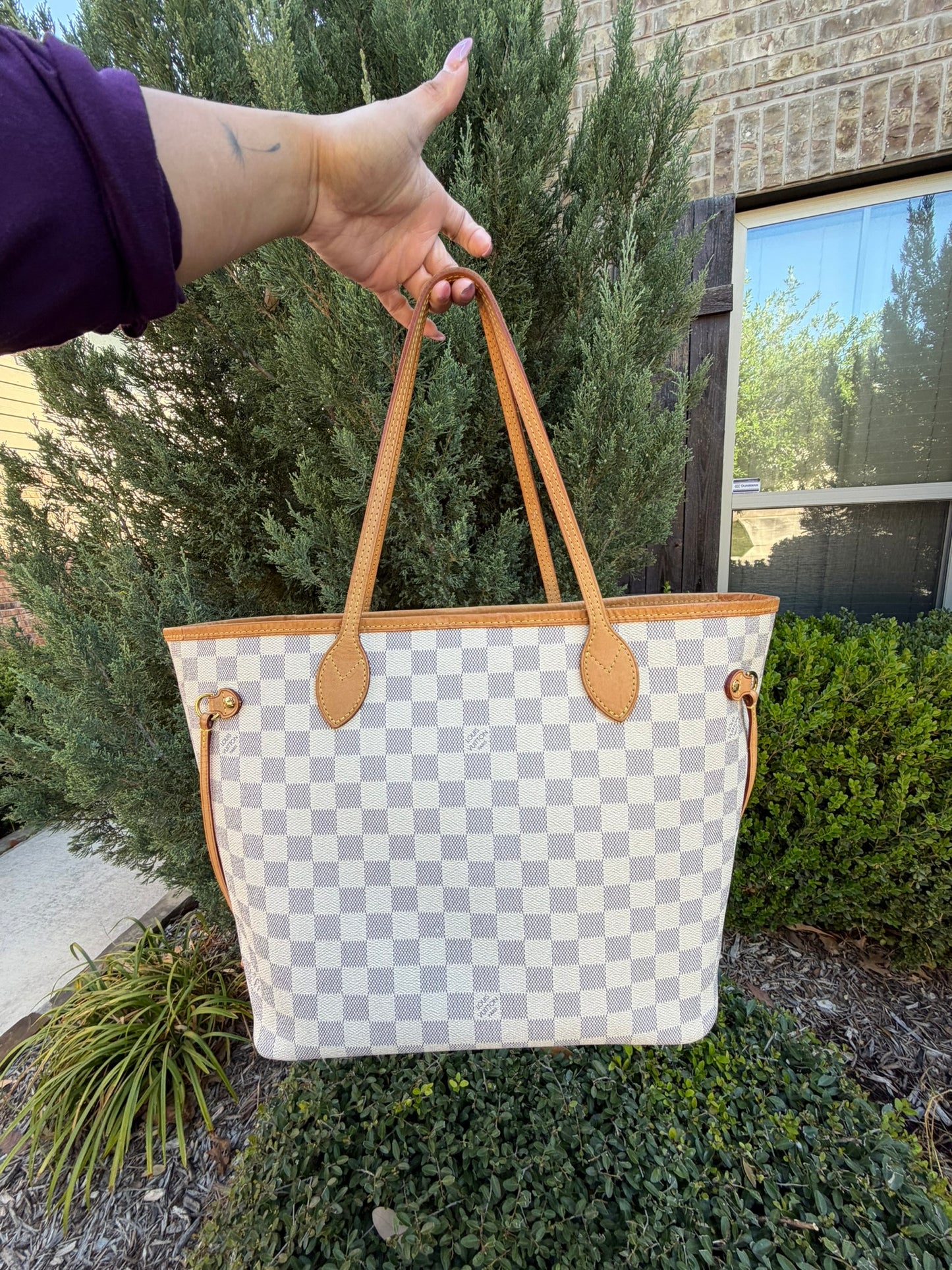 Louis Vuitton Neverfull MM – Damier Azur with Wristlet