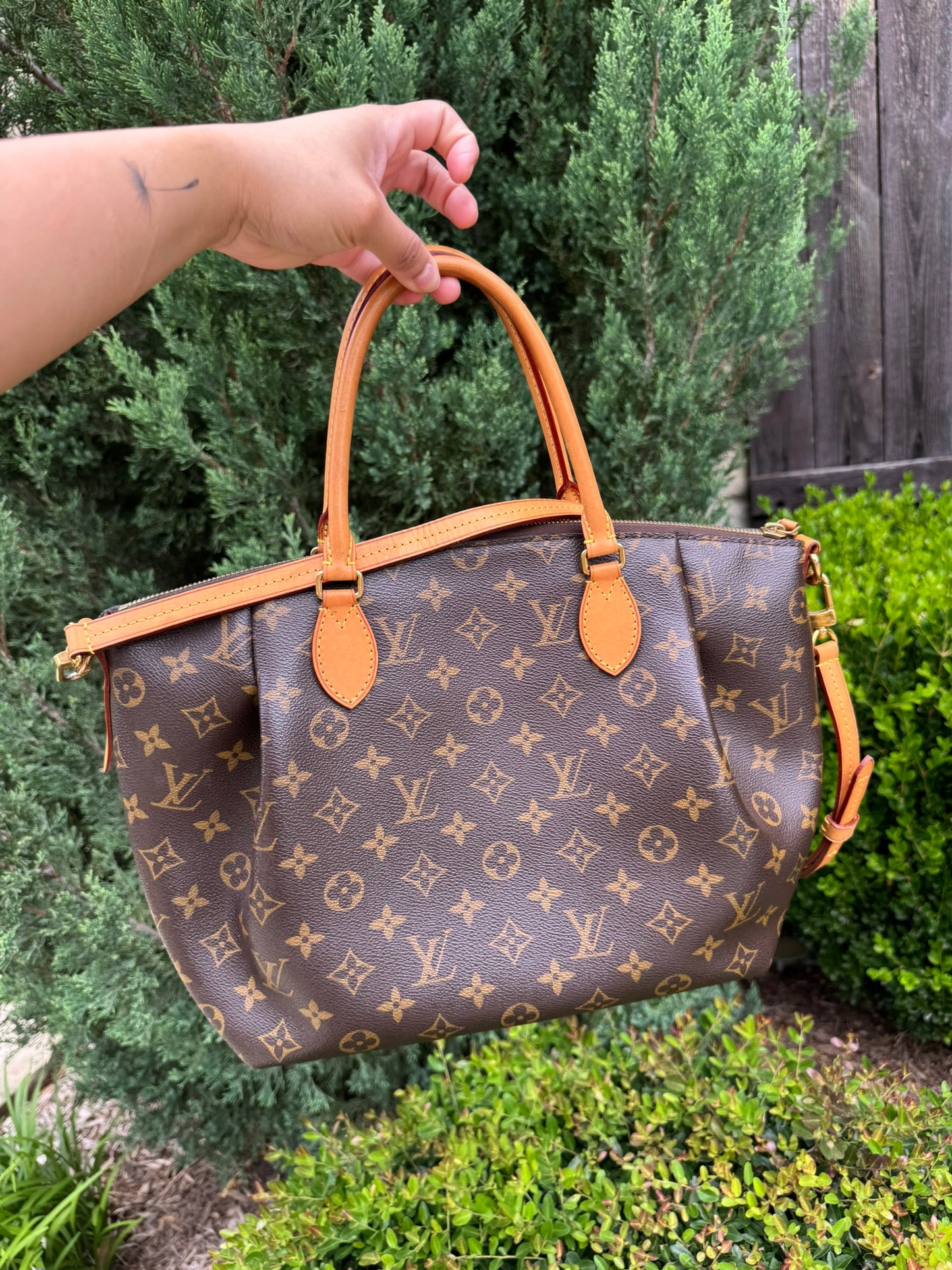 Louis Vuitton Turenne MM