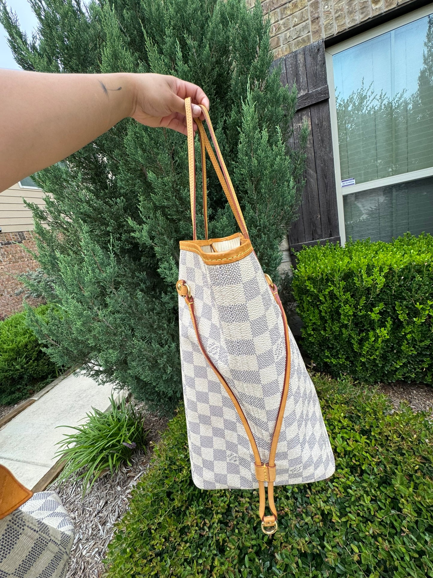 Louis Vuitton Neverfull GM in Damier Azur Canvas
