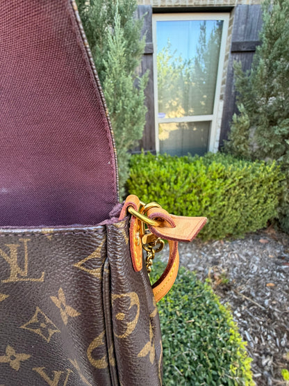 Louis Vuitton Favorite MM – Monogram Canvas