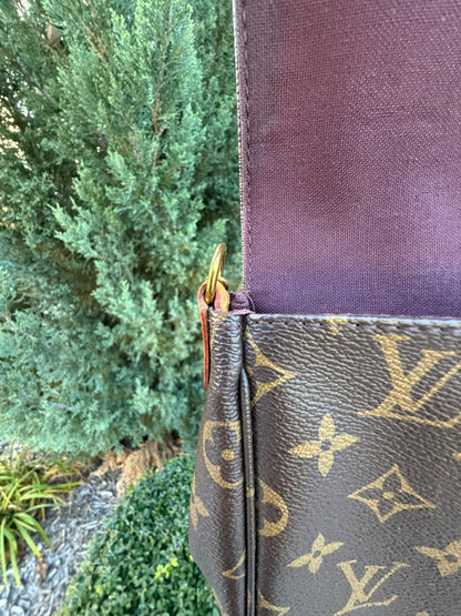 Louis Vuitton Favorite MM – Monogram Canvas