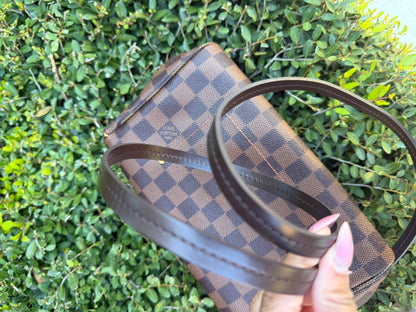Louis Vuitton Favorite MM – Damier Ebene