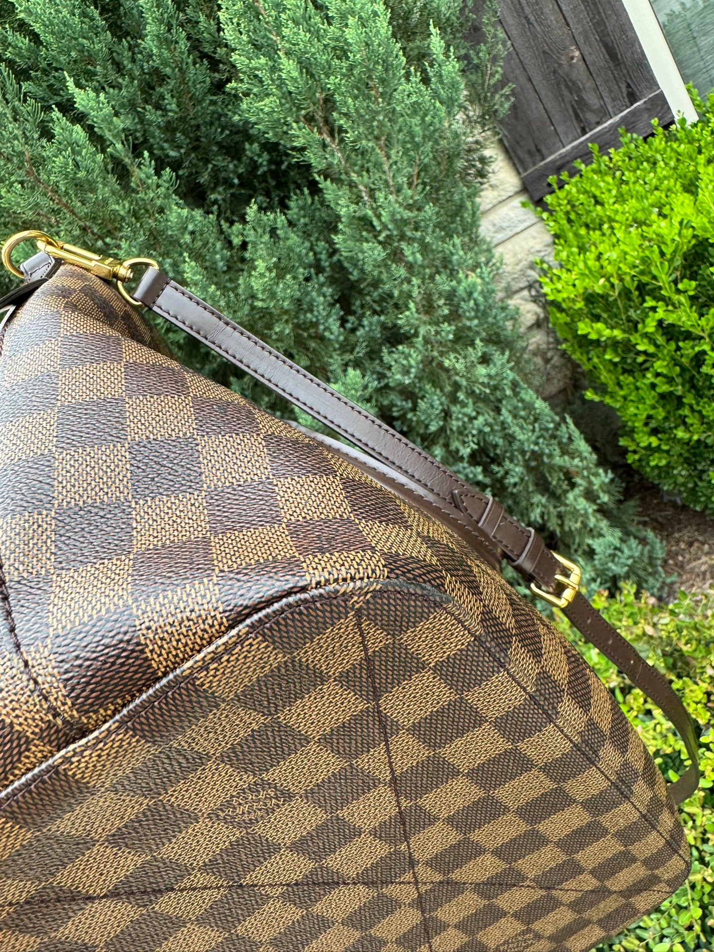 Louis Vuitton Siena MM in Damier Ebene Canvas