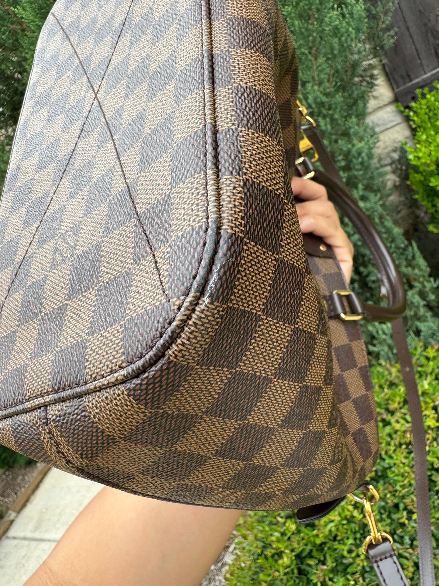 Louis Vuitton Siena MM in Damier Ebene Canvas