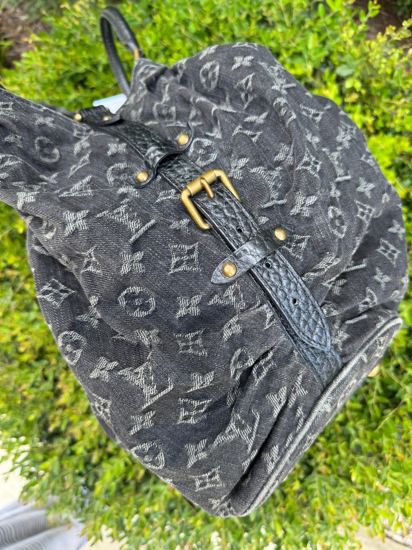 Louis Vuitton Mahina XL