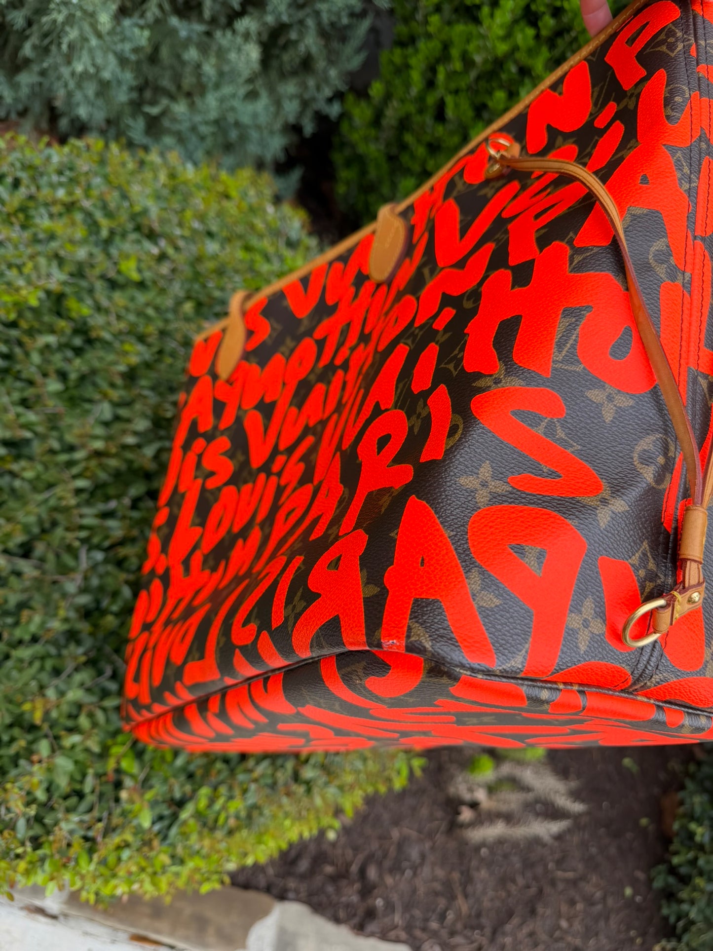 Louis Vuitton Neverfull GM – Monogram Graffiti Orange