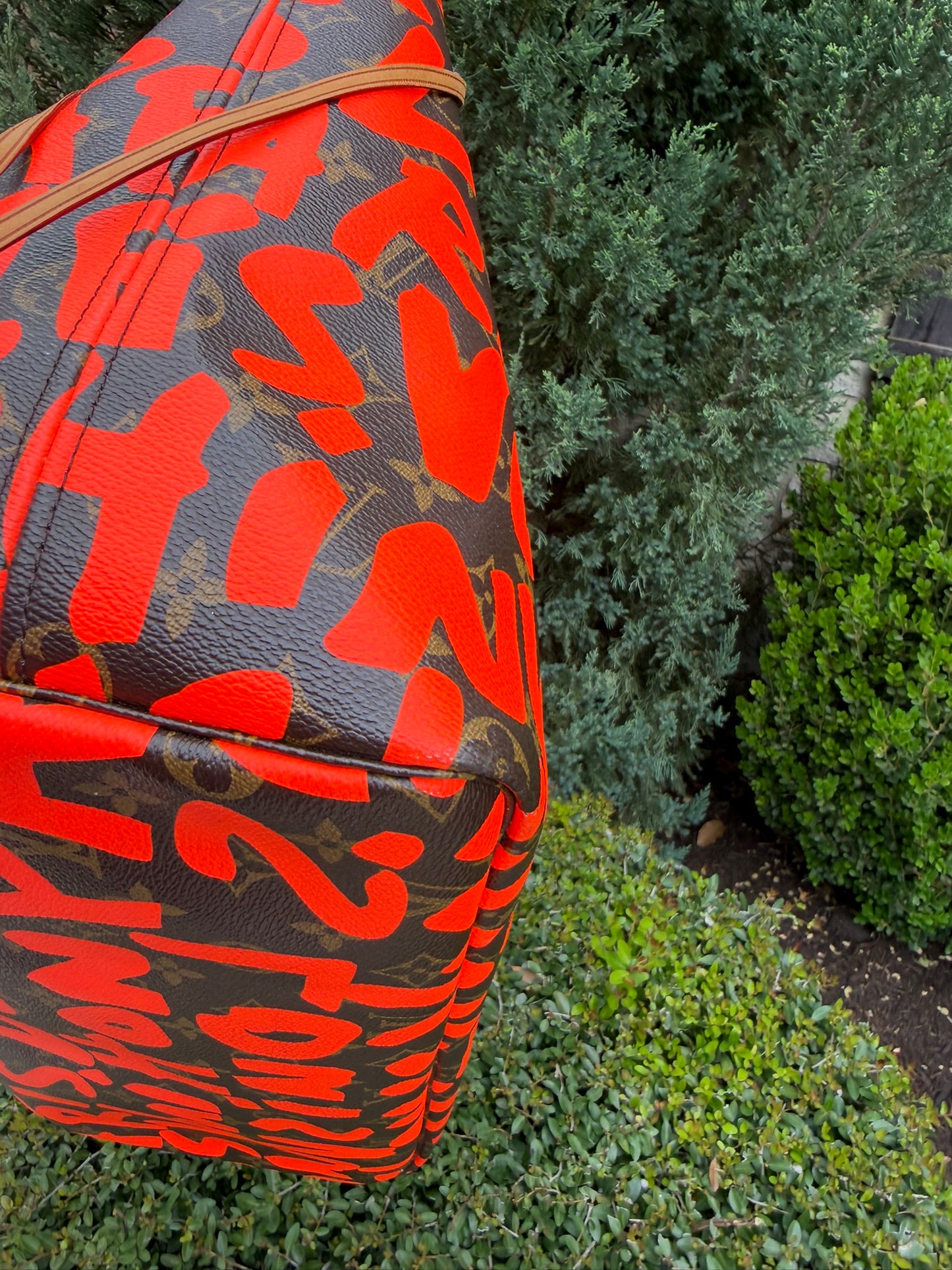 Louis Vuitton Neverfull GM – Monogram Graffiti Orange