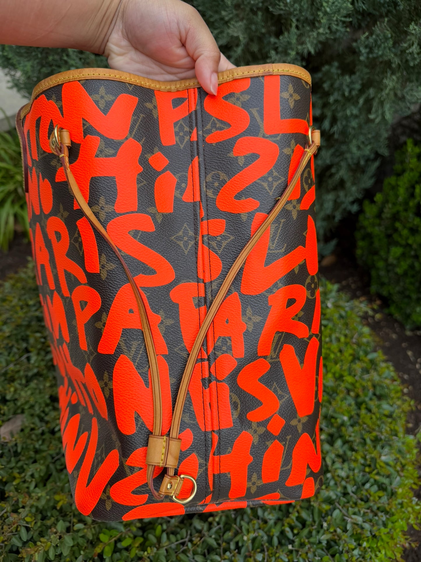 Louis Vuitton Neverfull GM – Monogram Graffiti Orange