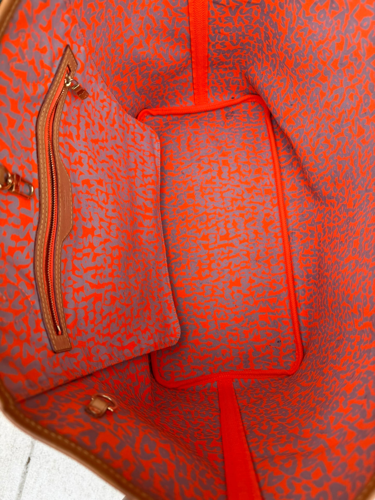 Louis Vuitton Neverfull GM – Monogram Graffiti Orange