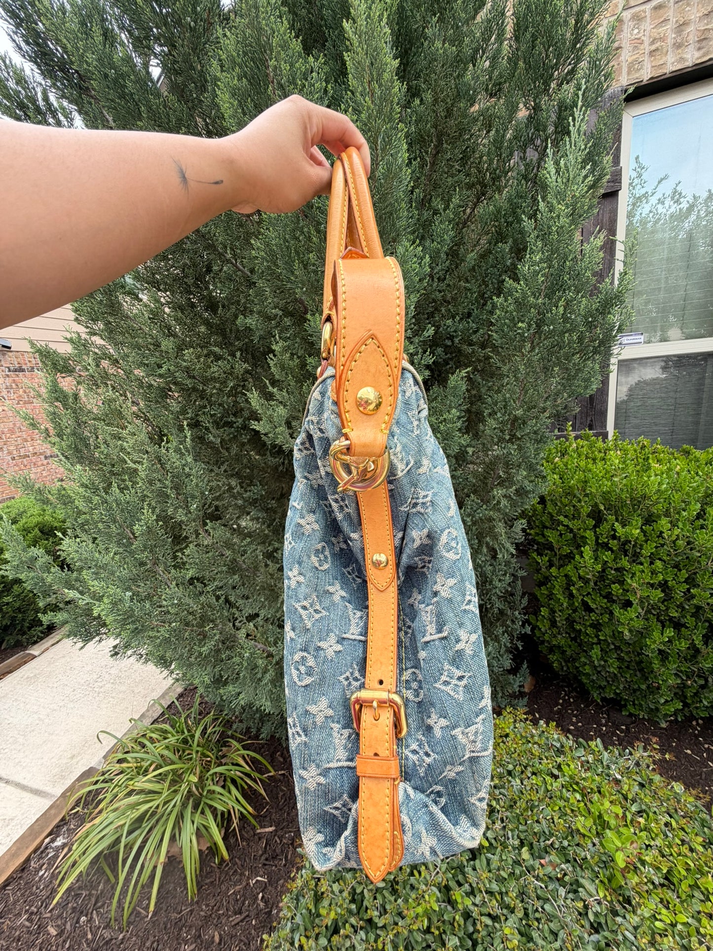 Louis Vuitton Neo Cabby GM – Blue Denim Monogram