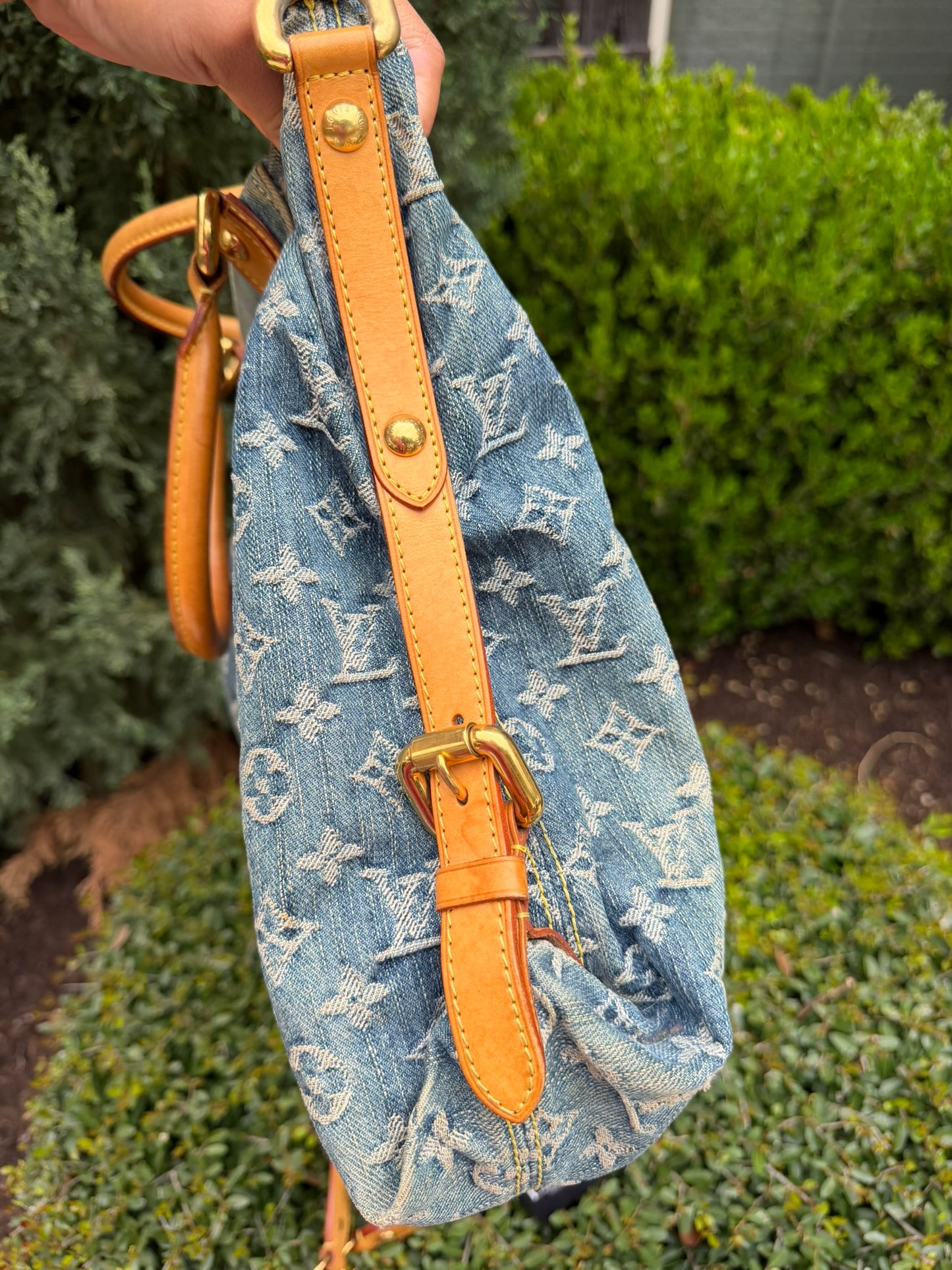 Louis Vuitton Neo Cabby GM – Blue Denim Monogram