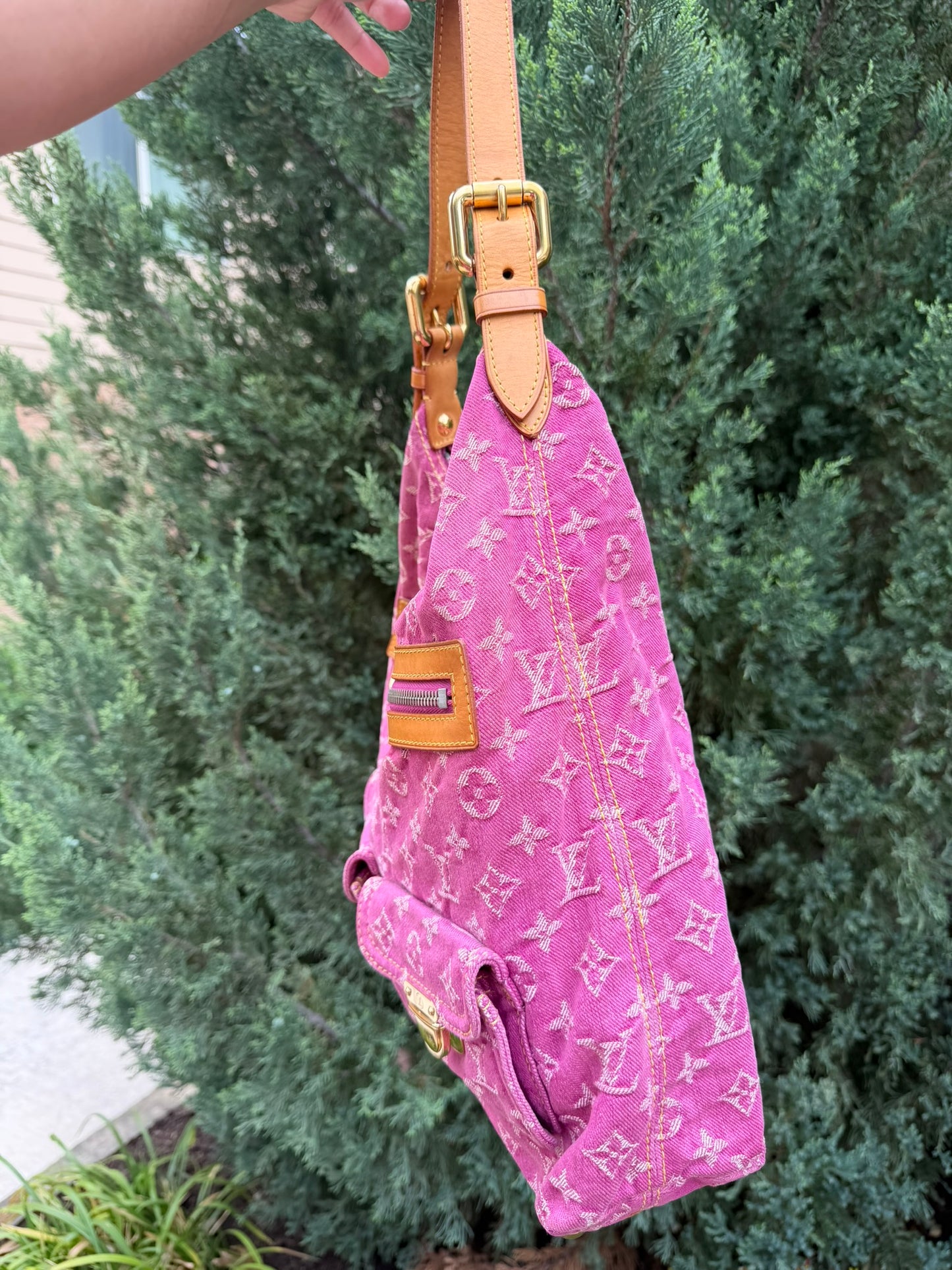 Louis Vuitton Neo Baggy GM – Pink Monogram Denim