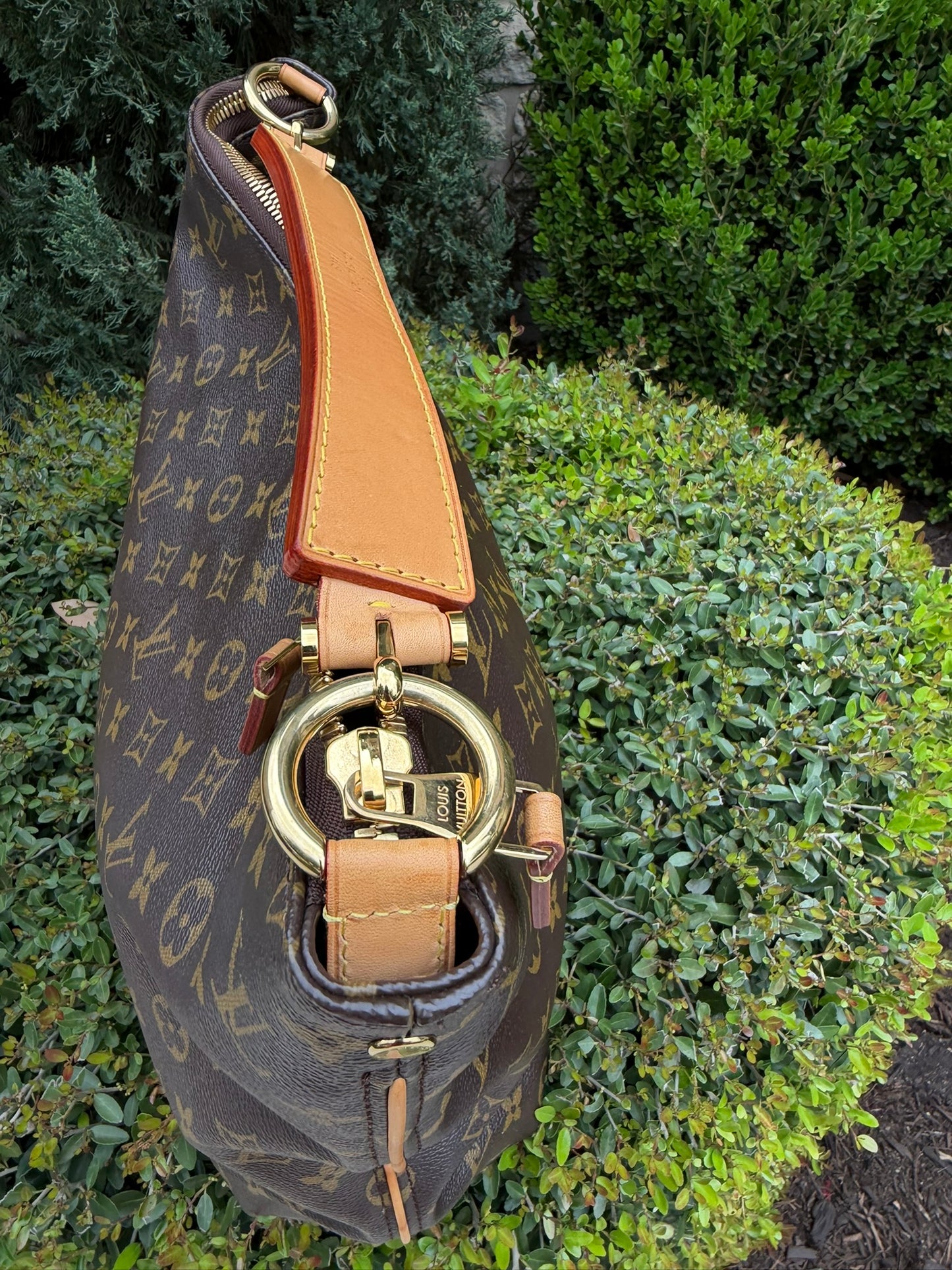 Louis Vuitton Sully – Monogram Canvas