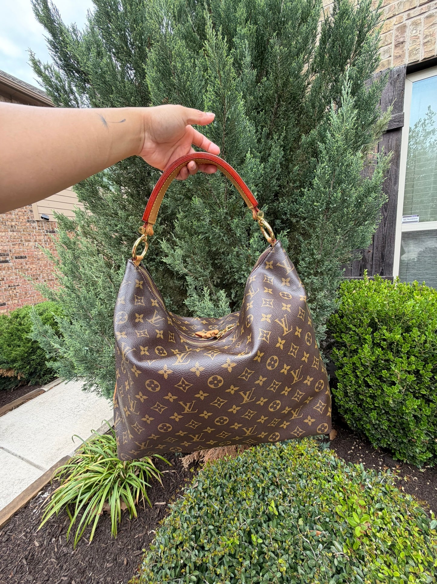 Louis Vuitton Sully – Monogram Canvas