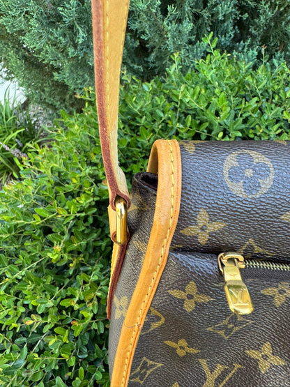Louis Vuitton Menilmontant MM