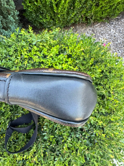 Louis Vuitton Bass Messenger MM