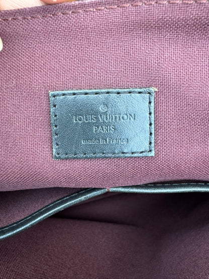 Louis Vuitton Bass Messenger MM