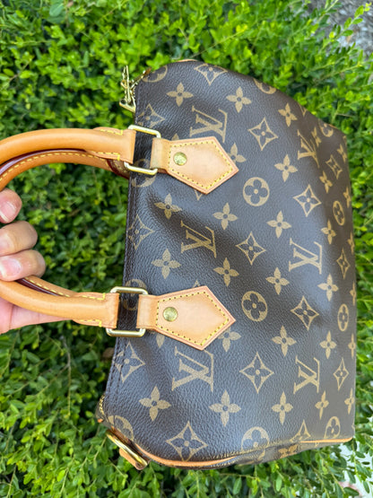 Louis Vuitton Speedy Bandoulière 25 in Monogram Canvas