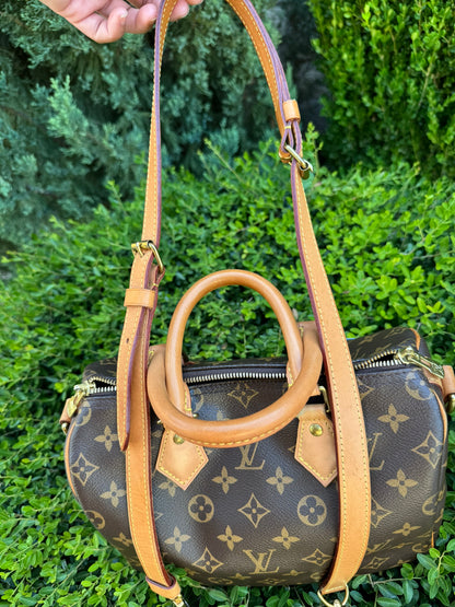 Louis Vuitton Speedy Bandoulière 25 in Monogram Canvas