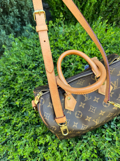 Louis Vuitton Speedy Bandoulière 25 in Monogram Canvas