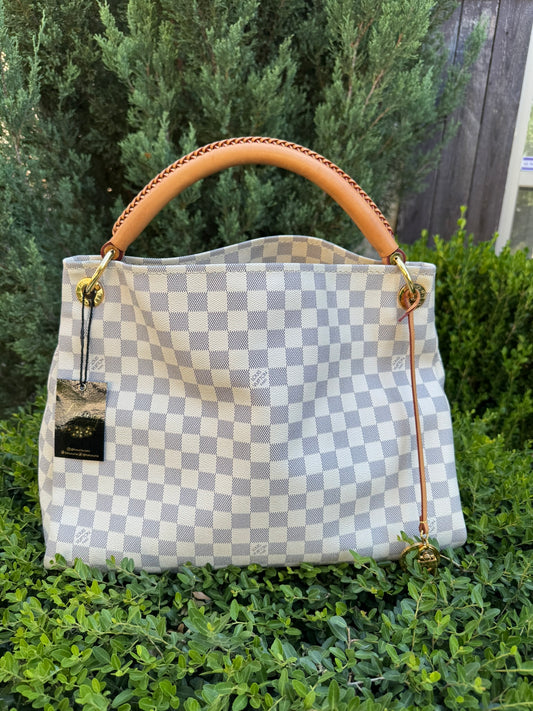 Louis Vuitton Artsy MM in Damier Azur Canvas