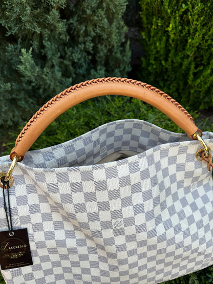 Louis Vuitton Artsy MM in Damier Azur Canvas