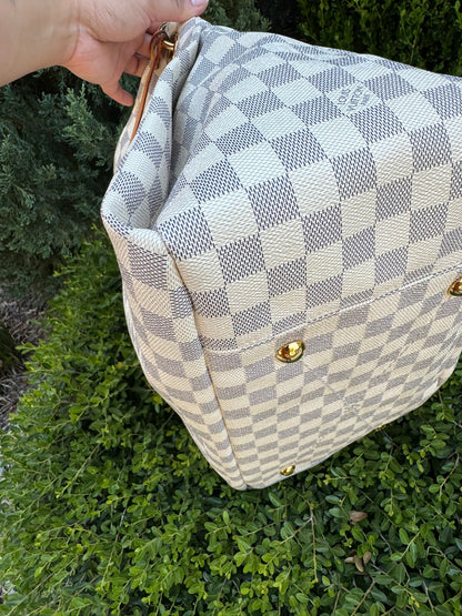 Louis Vuitton Artsy MM in Damier Azur Canvas