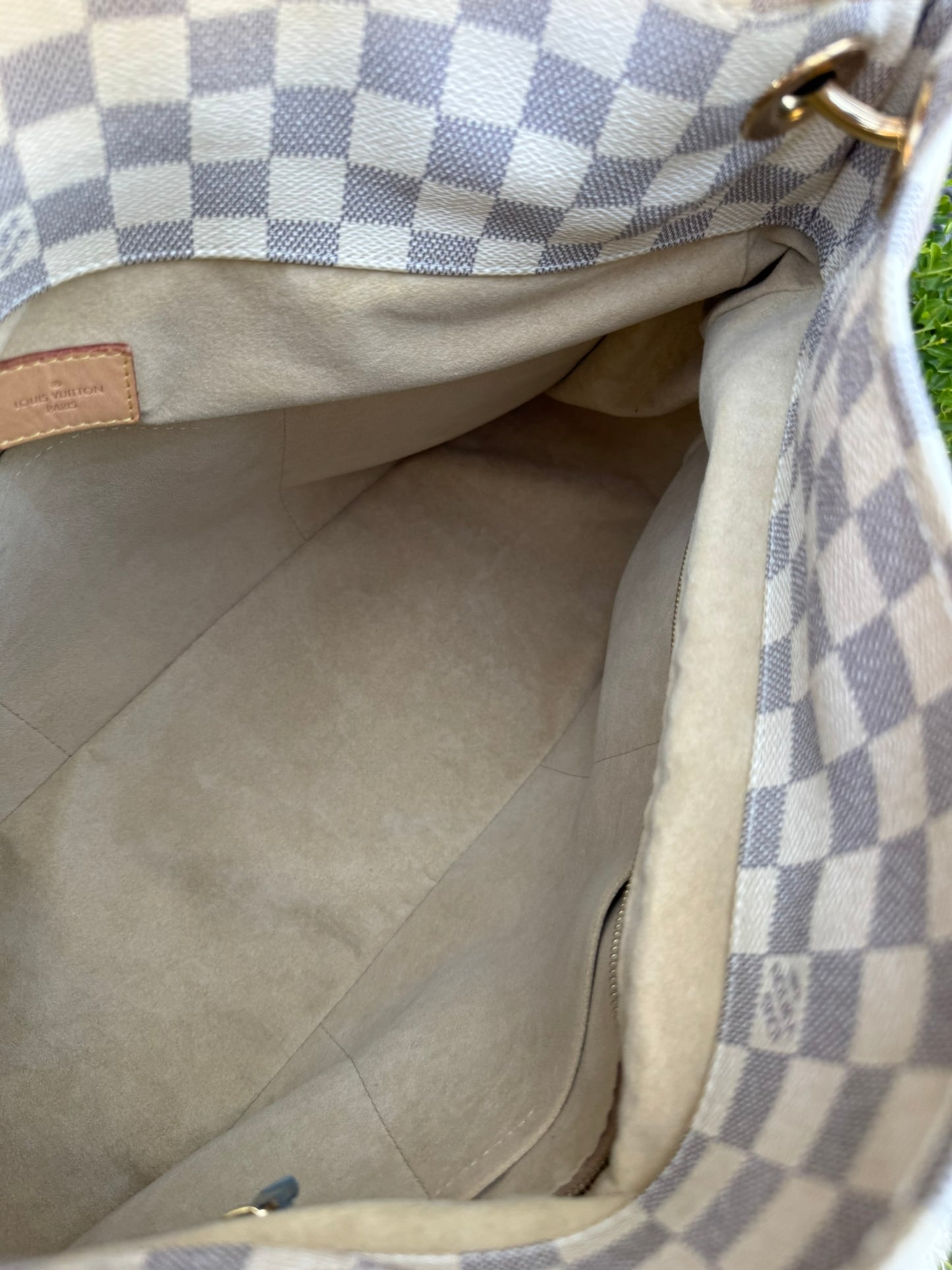 Louis Vuitton Artsy MM in Damier Azur Canvas