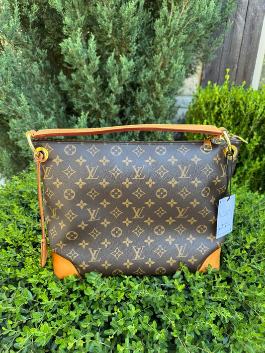 Louis Vuitton Berri PM in Monogram Canvas