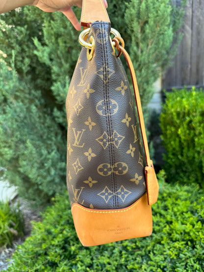 Louis Vuitton Berri PM in Monogram Canvas